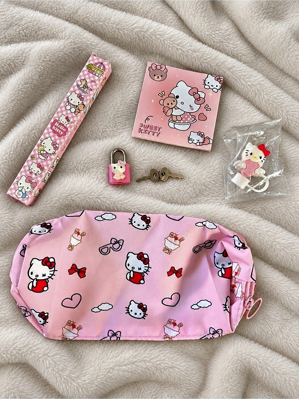 Sanrio Hello Kitty Stationary Bundle
